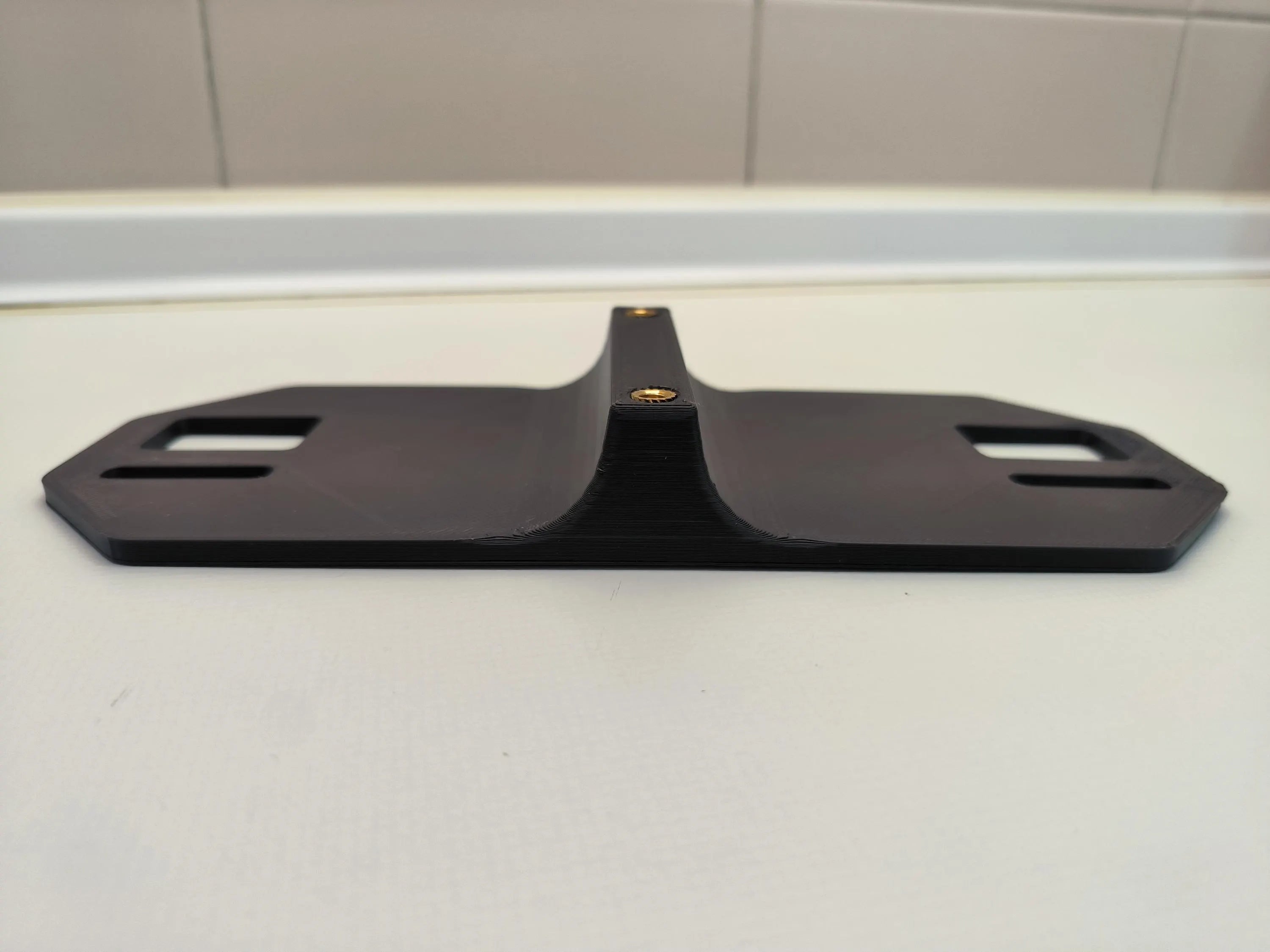 Sistema BTA universal para portabidón entre los acoples - Triatlon